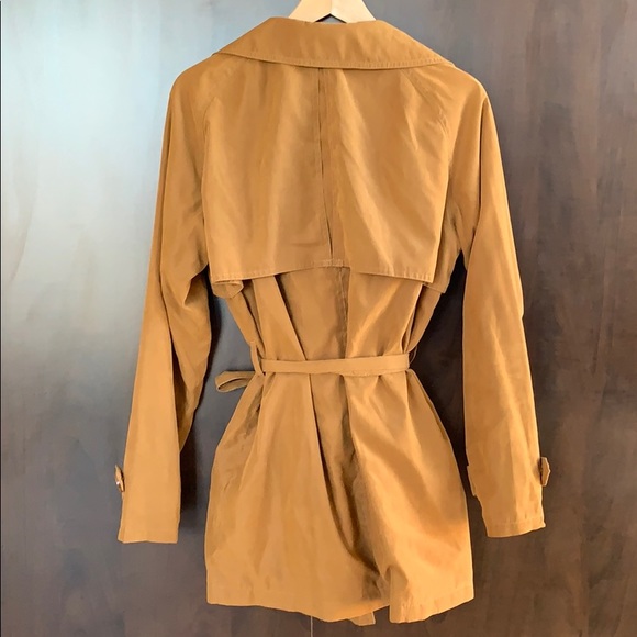 Short trench coat - Picture 3 of 3